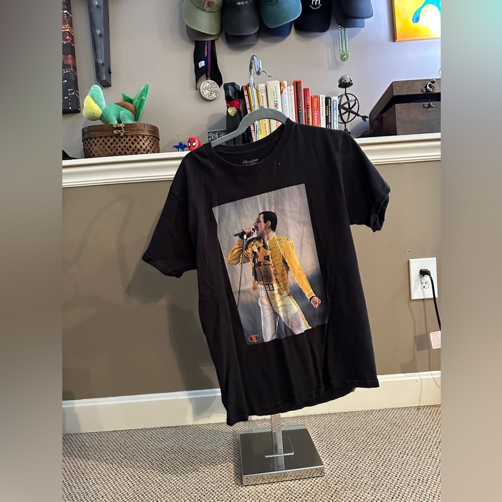 Black Queen Champion T-shirt | Used | Size: M